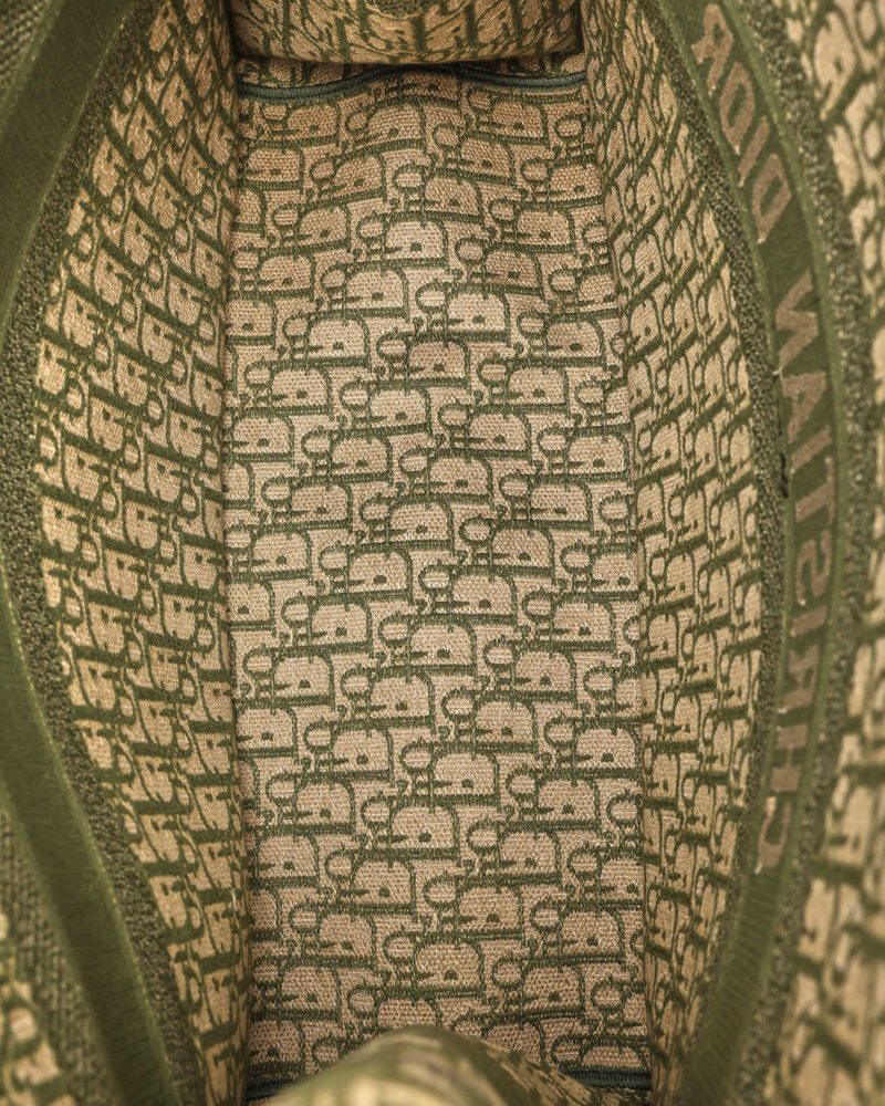 42704_6e8405f017_file-full