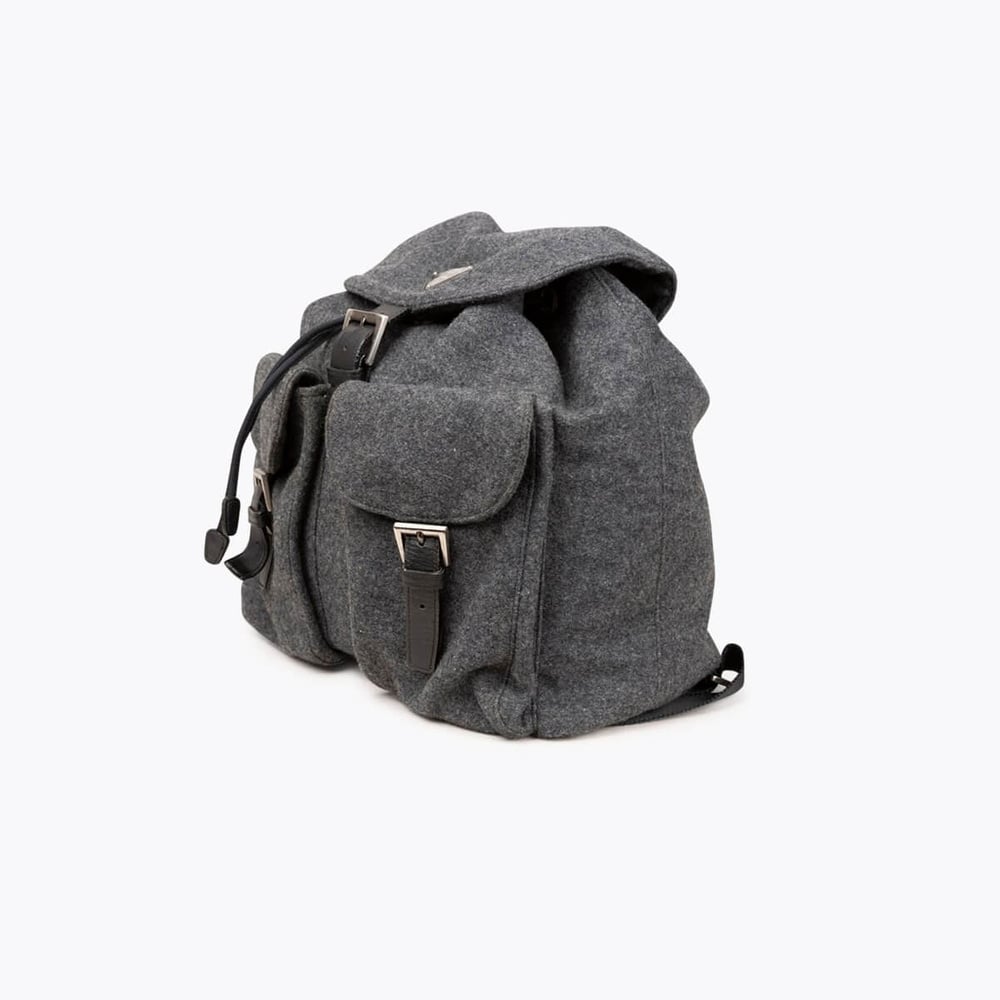 427_114ce0fcef-17000715009-2-full