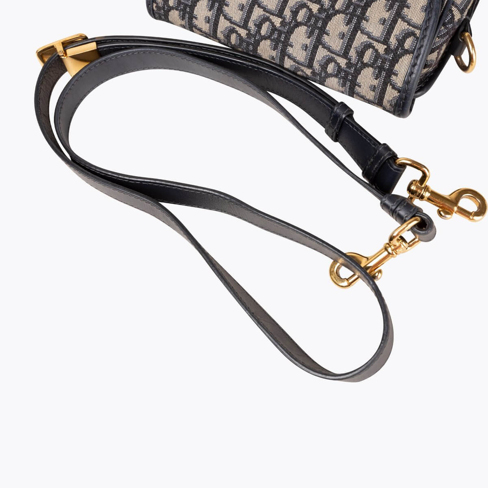 558_a437bf9356-a1317258-6-full