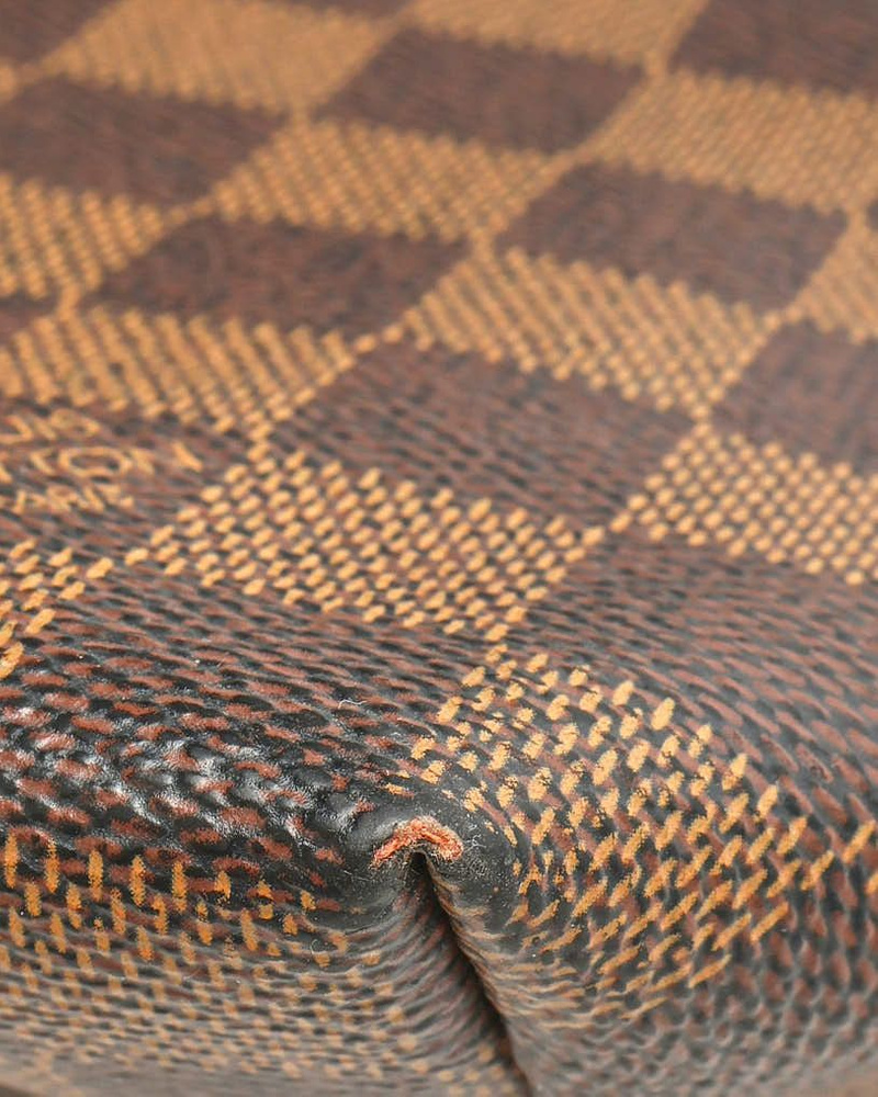 Louis Vuitton Damier Illovo MM Shoulder Bag