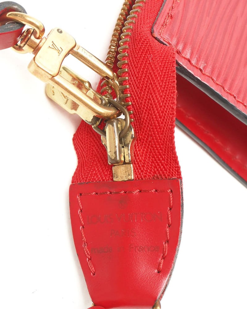 Louis Vuitton Epi Pochette Accessoire Bag