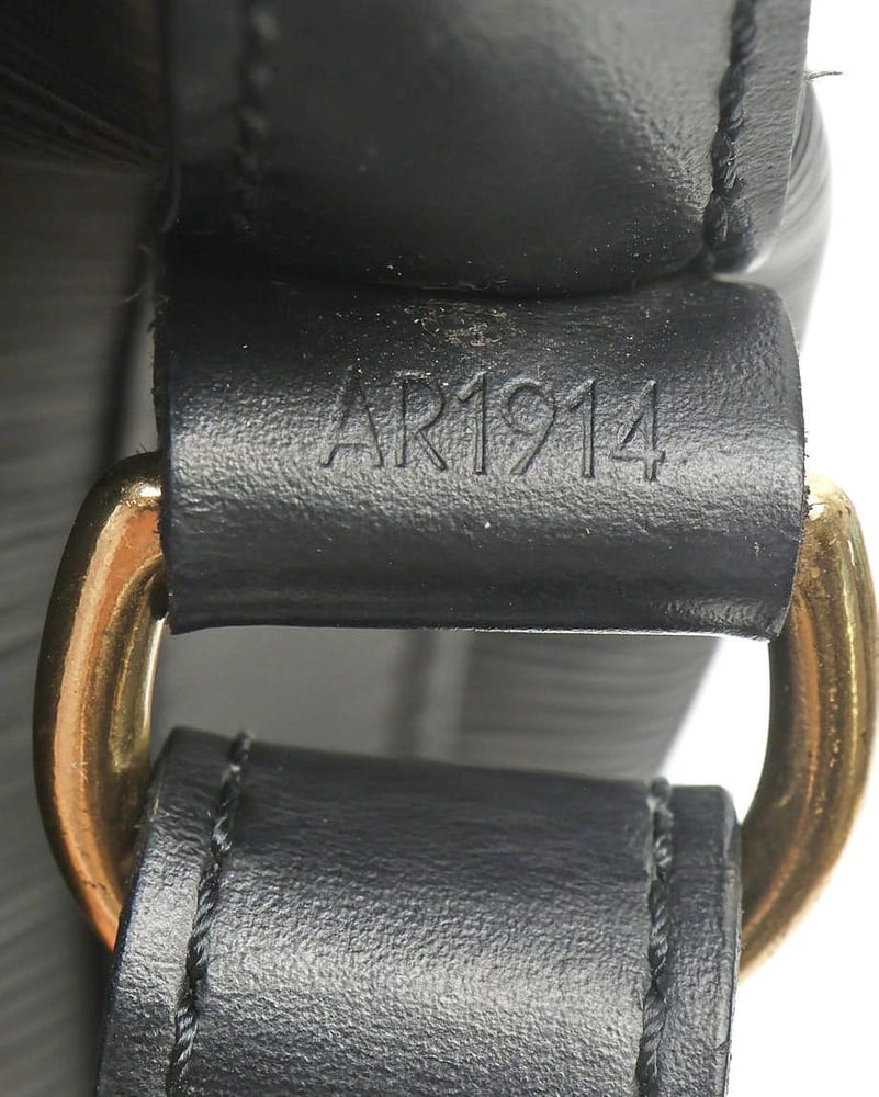 Louis Vuitton EPI Noé Petit Bag
