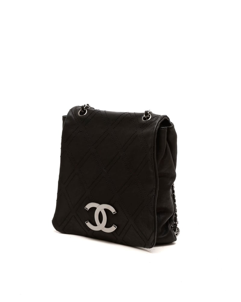Chanel Diamond Stitch Large Messenger Bag