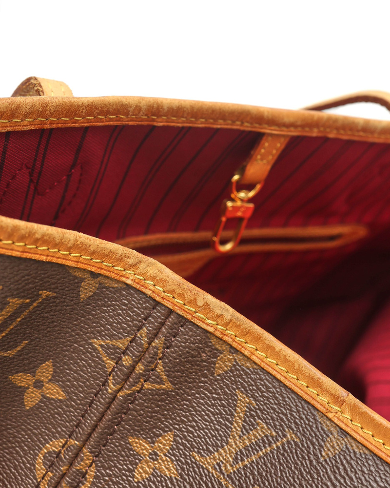 Louis Vuitton Monogram Neverfull MM Tote Bag