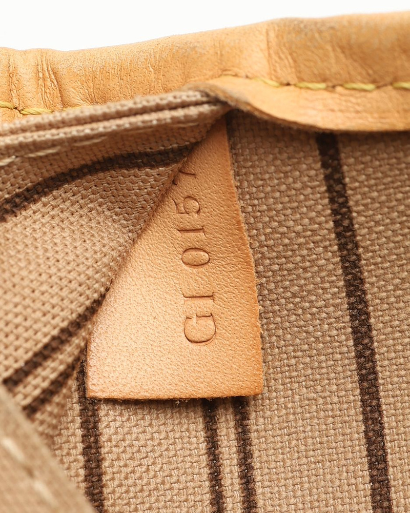 Louis Vuitton Monogram Neverfull MM Tote Bag