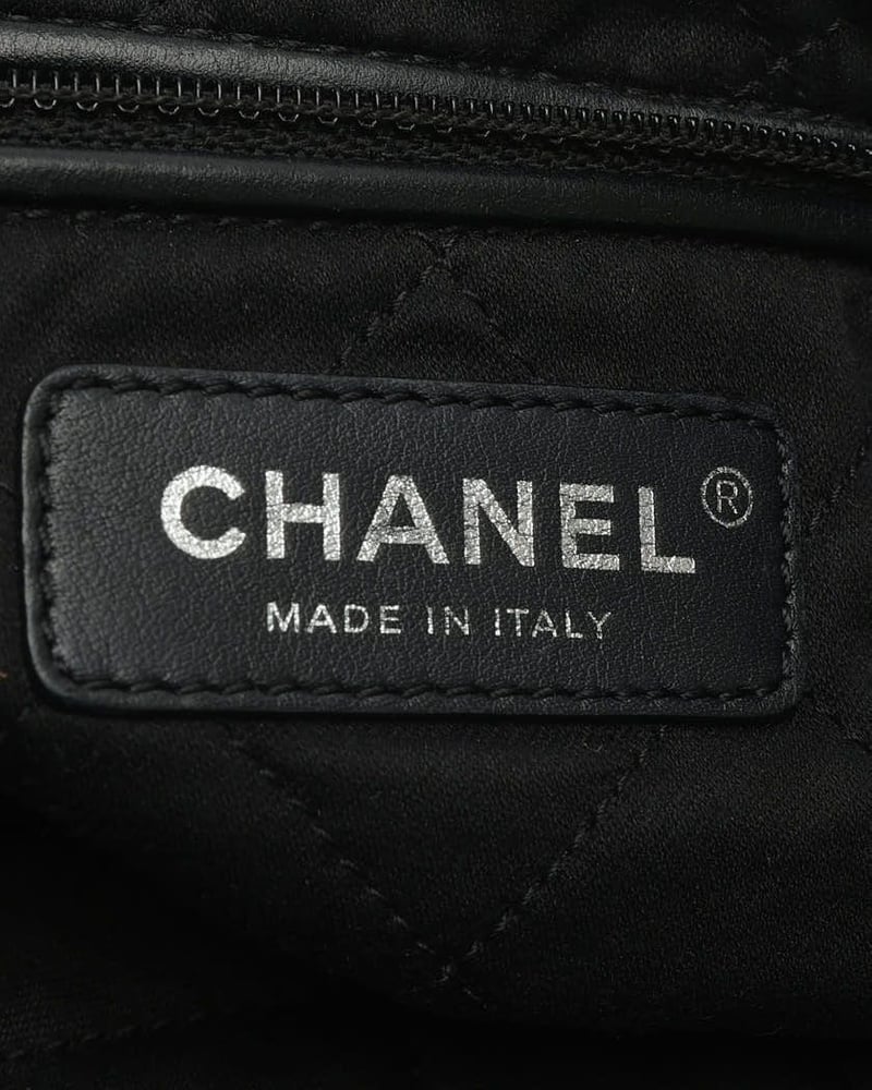 Chanel Quilted 22 Bag