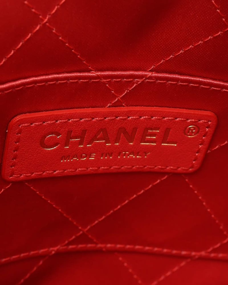 Chanel Chanel Diamond Chain Bag