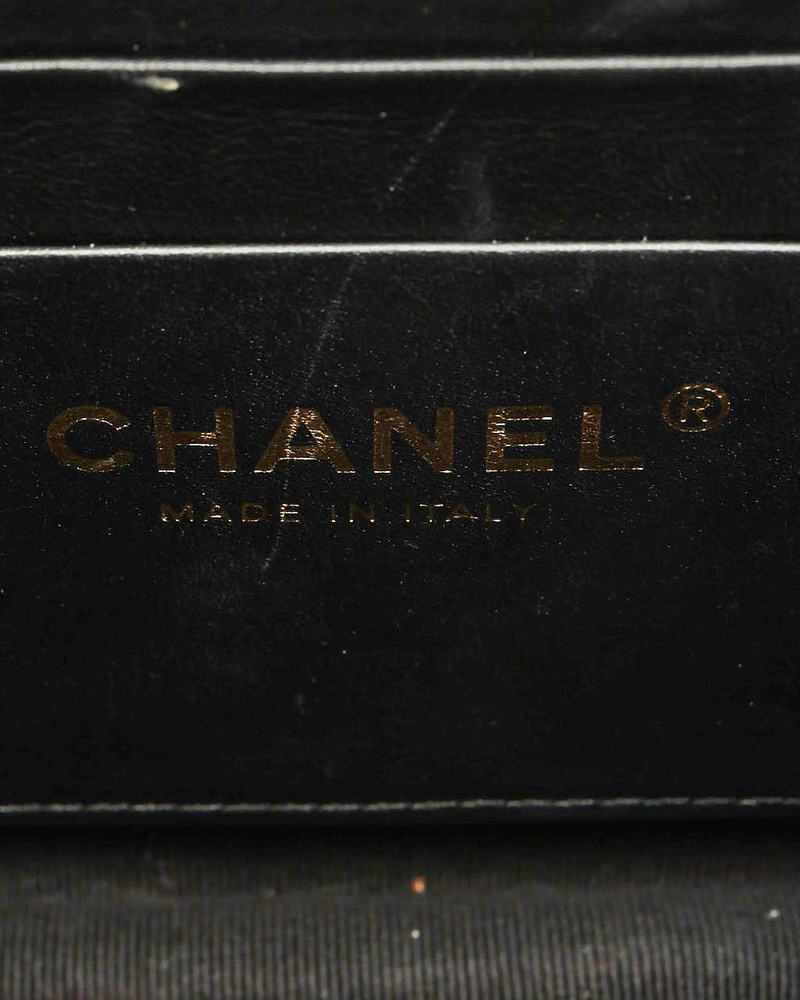 Chanel 2023s Caviar Handy Box Vanity Bag