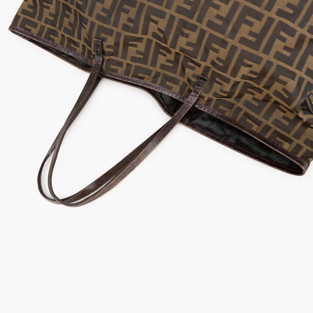 730_eedaab56fc-658-18539-6-full