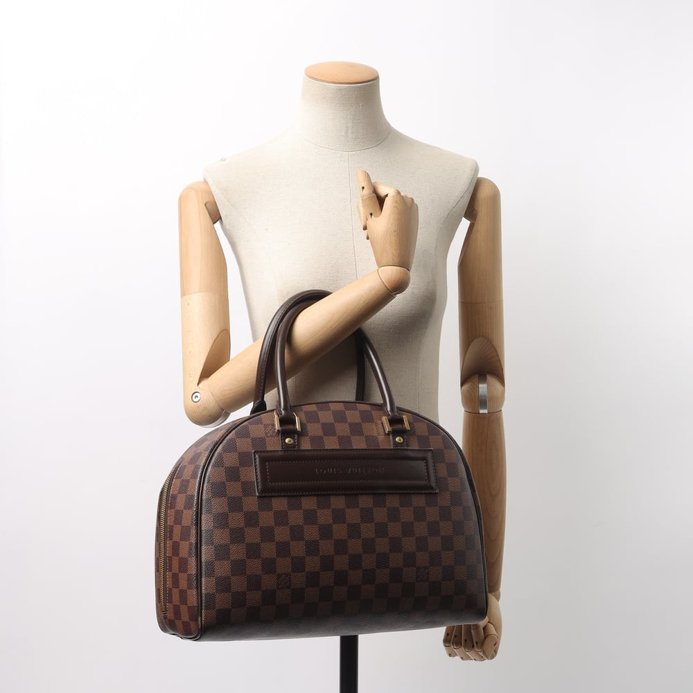 8668_3330d686d4-749-22568-7-full