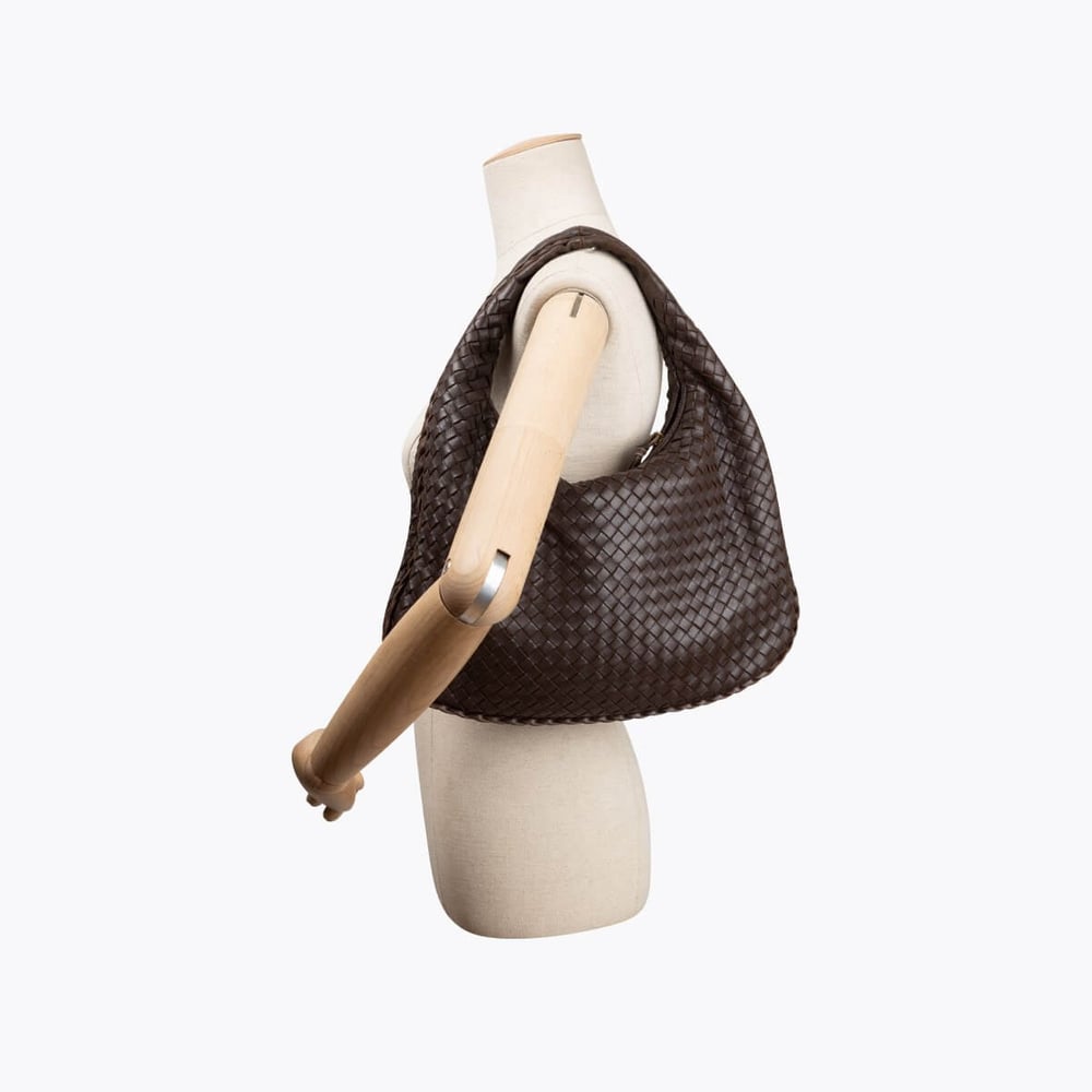 927_0be80251ea-682-21693-8-full