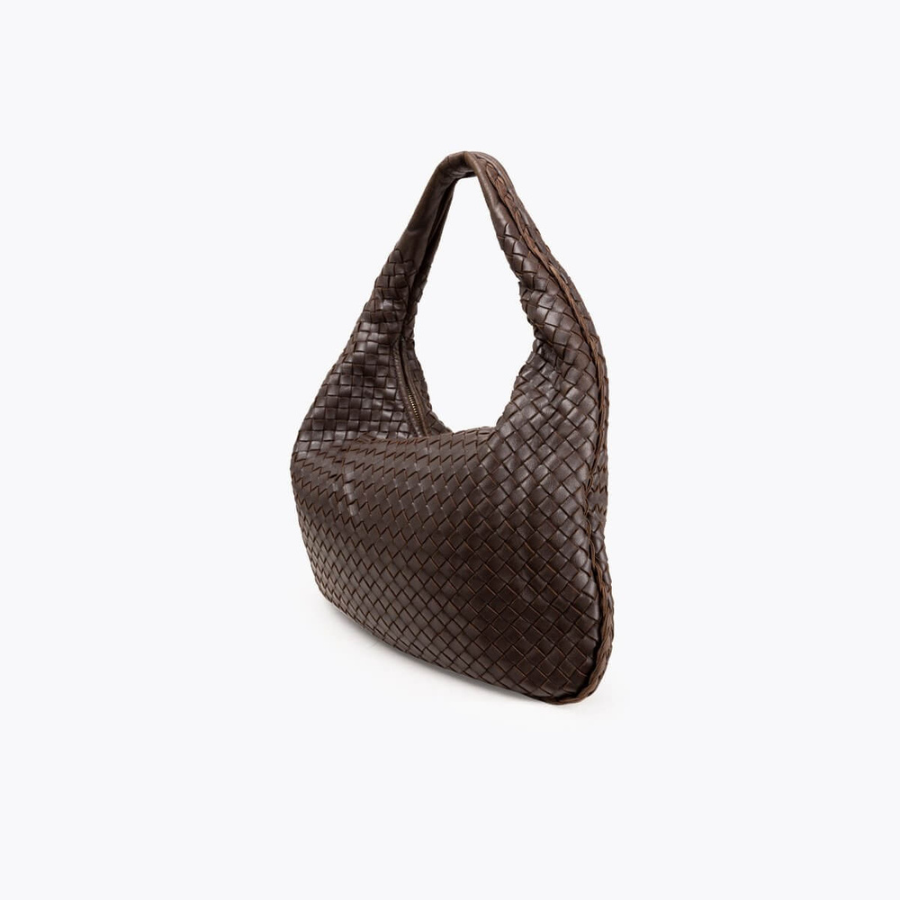 927_86f4fbf601-682-21693-4-full