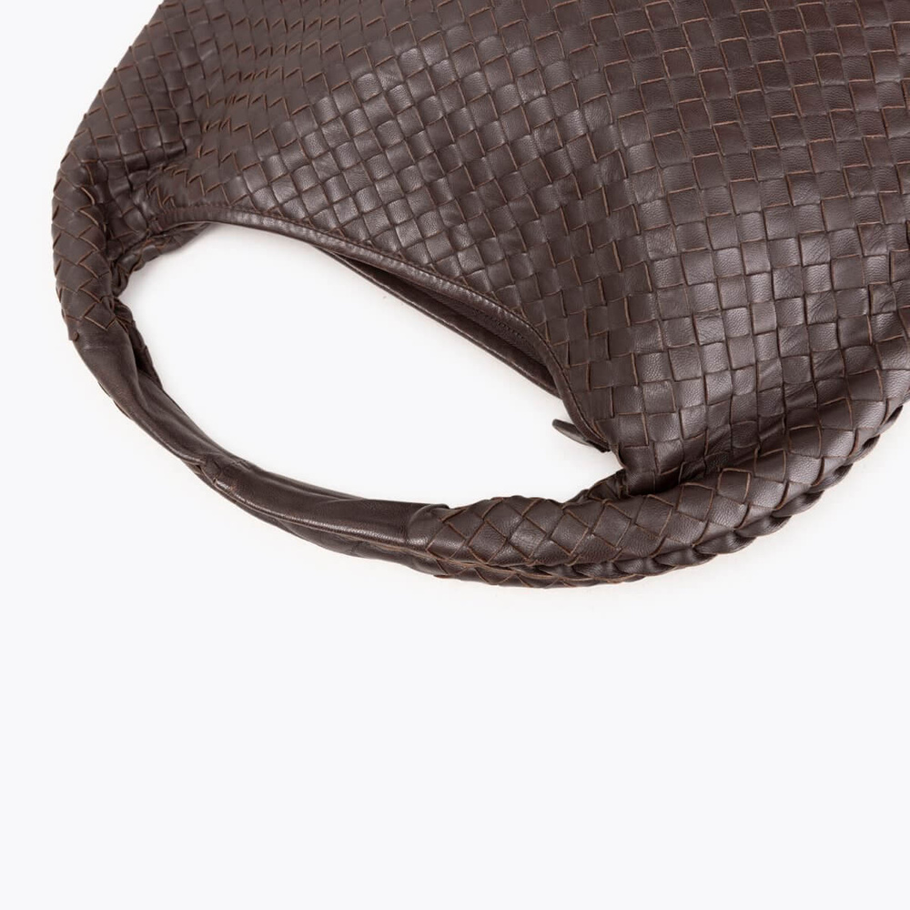 963_5cb949471a-680-24335-6-full