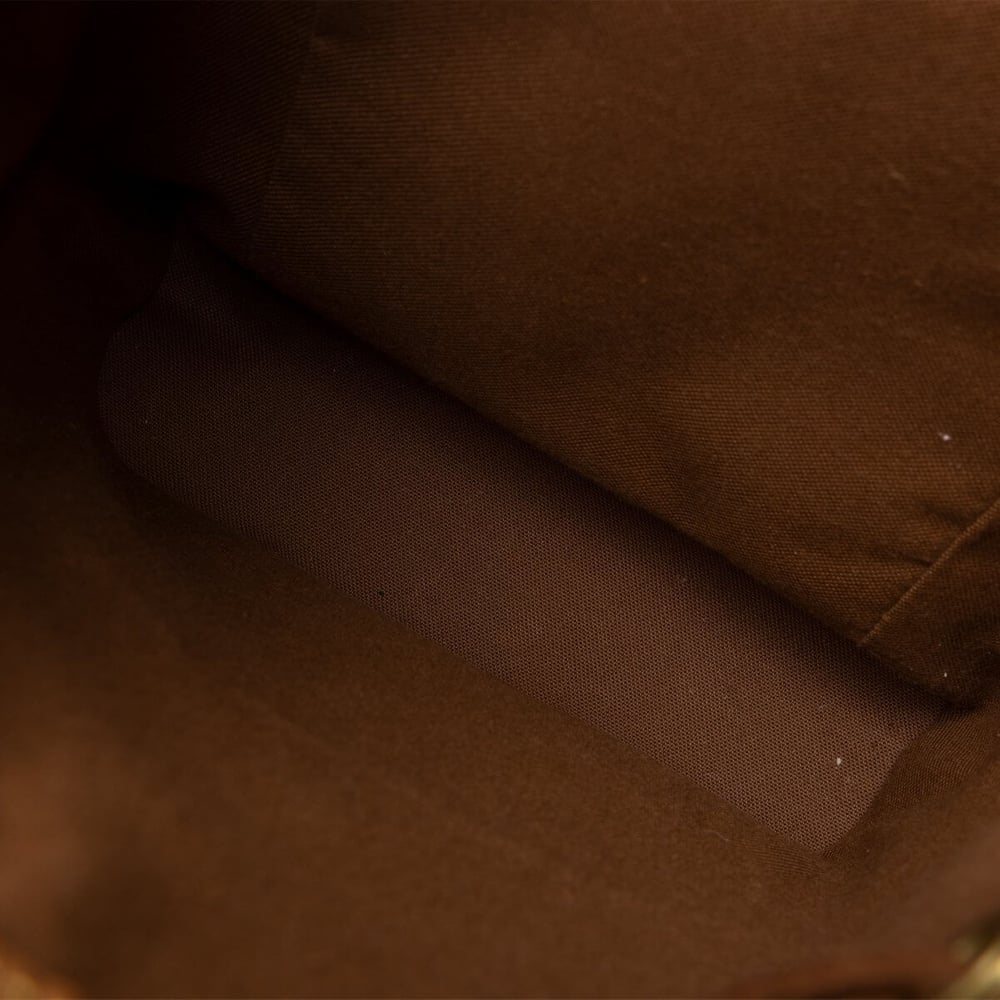 1017_b379b27f7b-yz048850-7-full