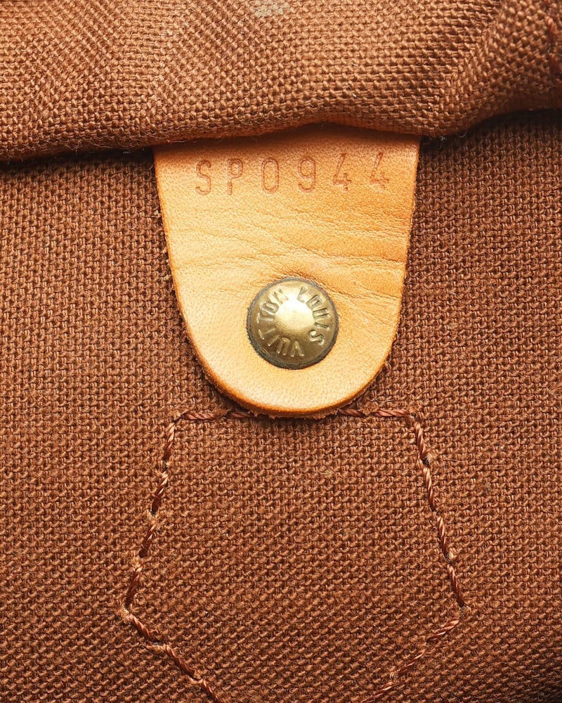 12789_28045a9c2b-762-22566_16-full