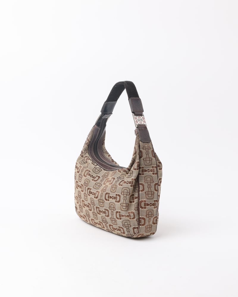 15892_515cdb8f1d-781-32150-3-full