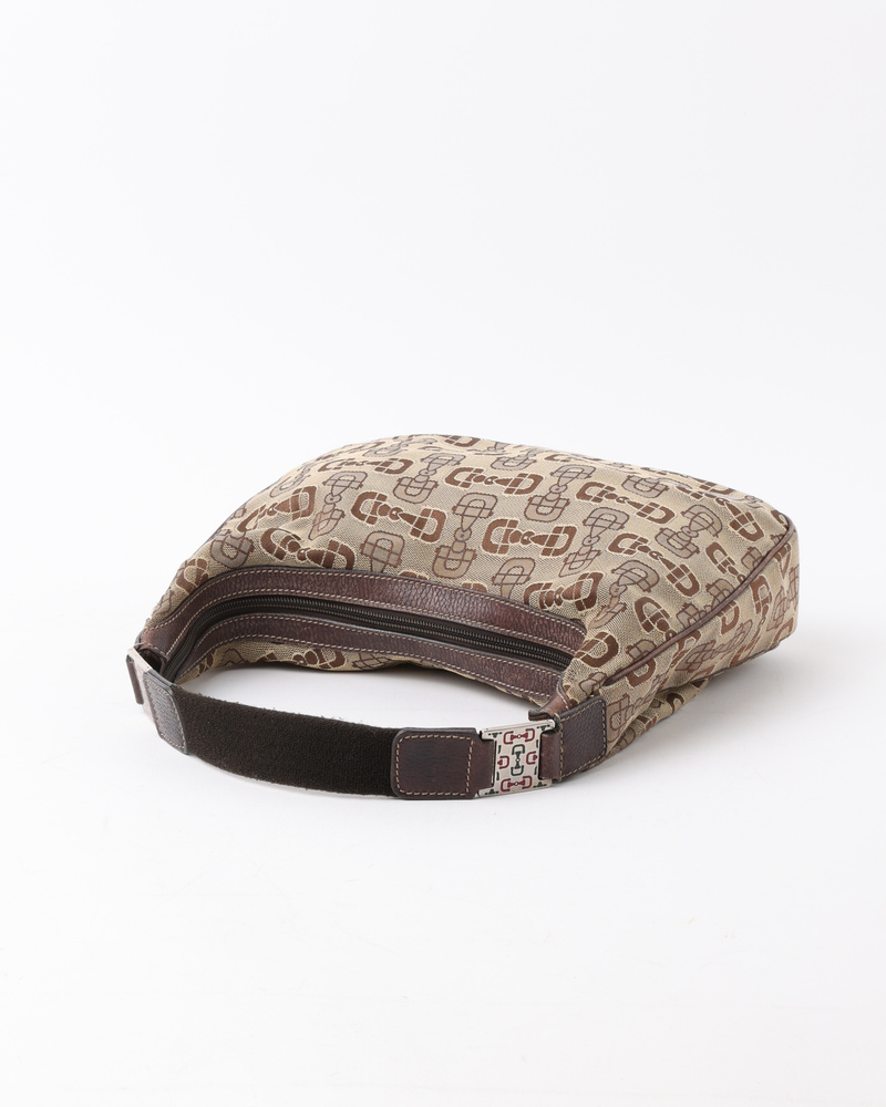 15892_54c3fd0403-781-32150-5-full