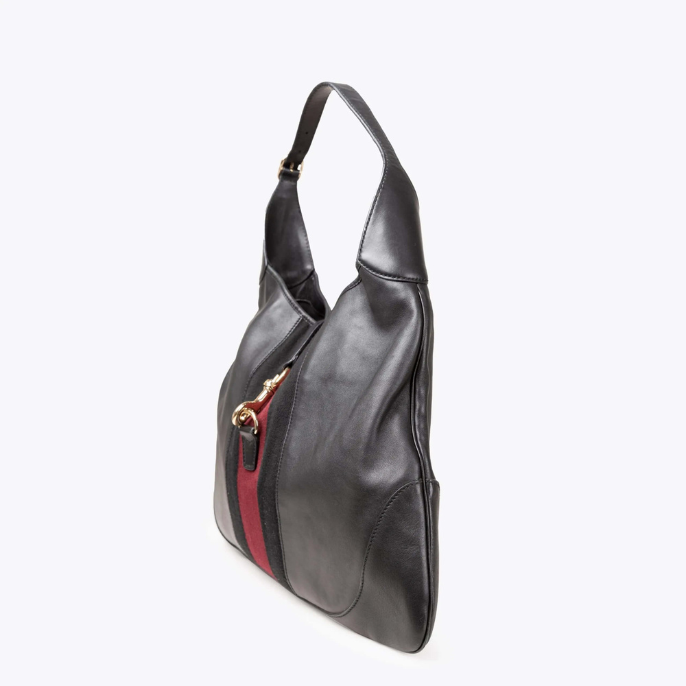 1751_0b9be1b746-695-22146-2-full