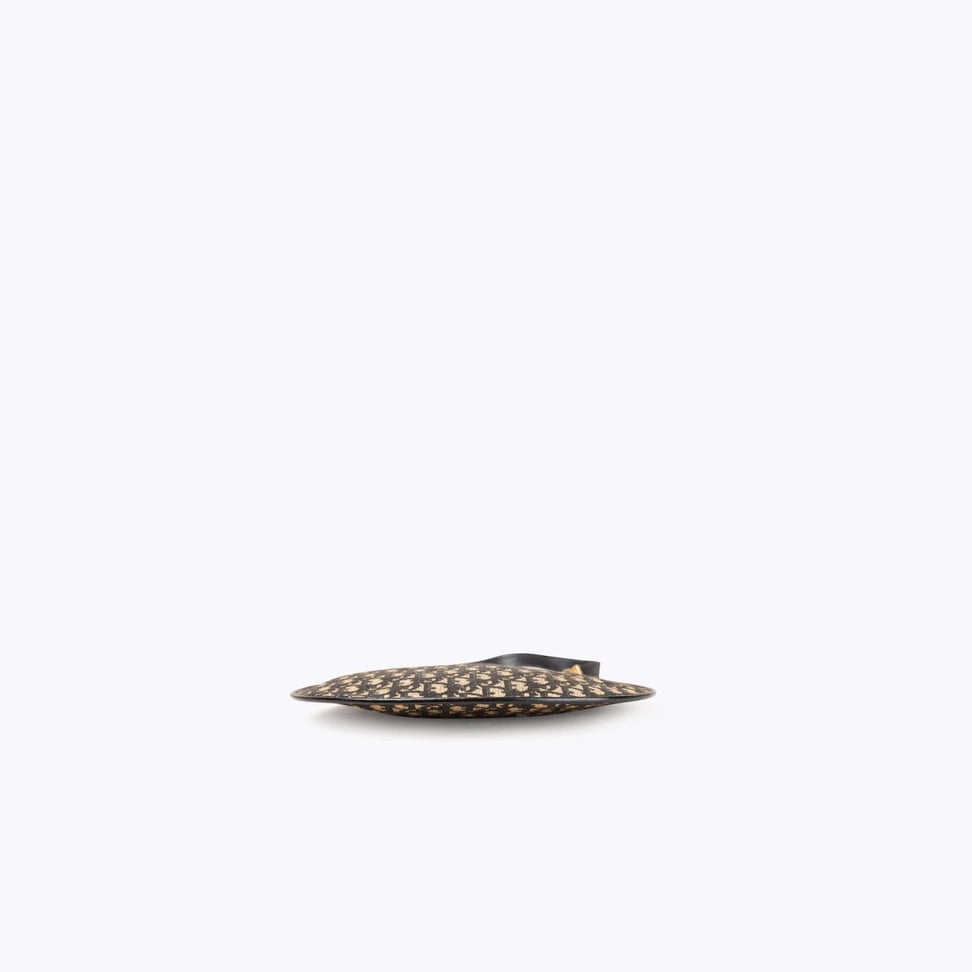 1756_8505b4a80f-695-19081-4-full