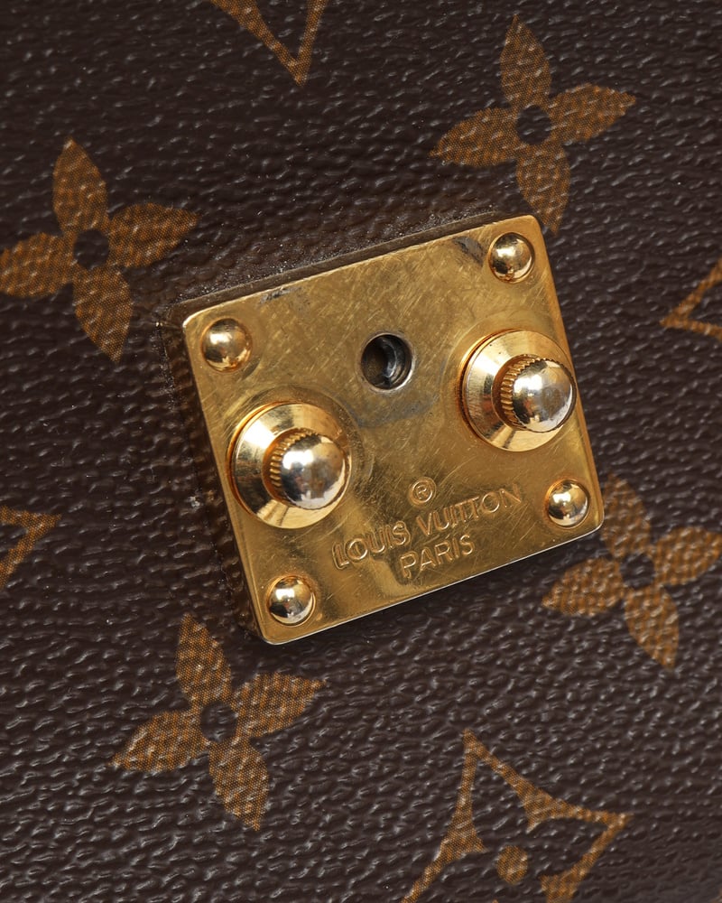 19004_21c157fe38-798-56071_13-full