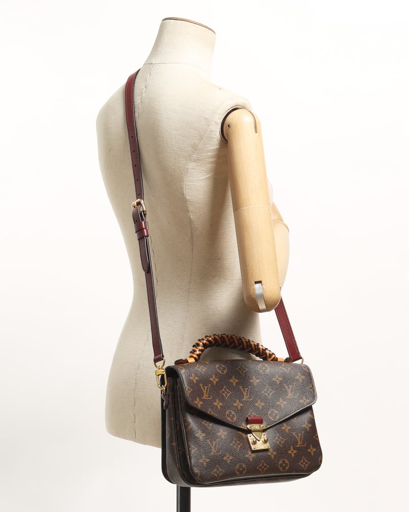 19004_a833023b89-798-56071_14-full