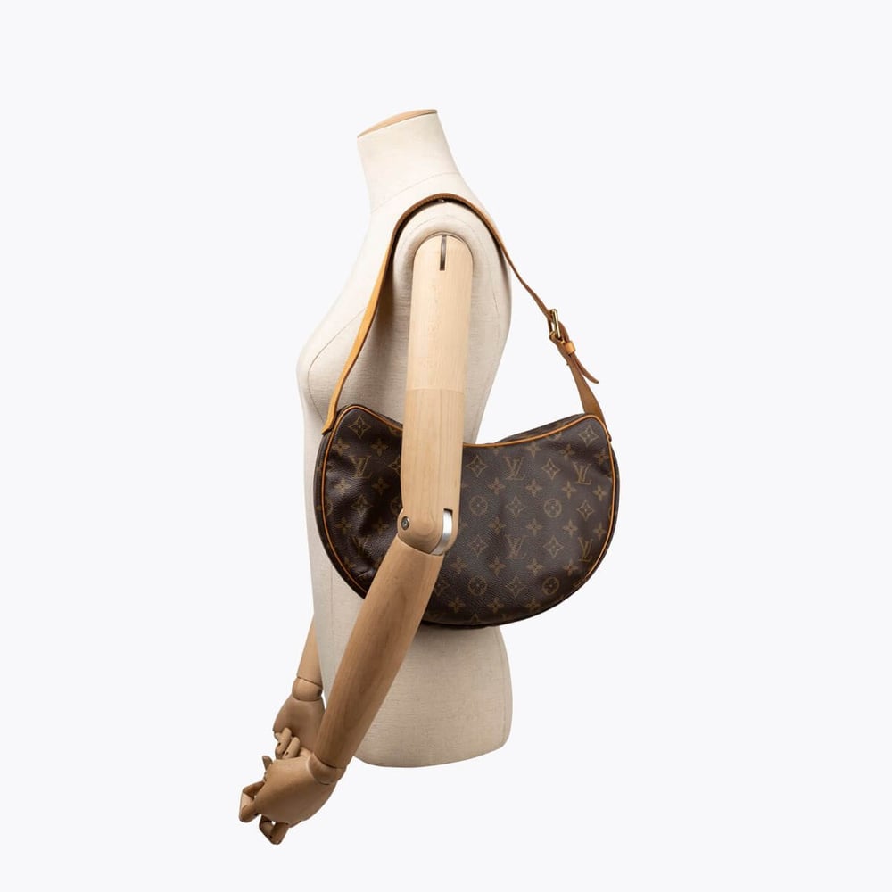 1943_dd676aaf1e-694-33784-8-full