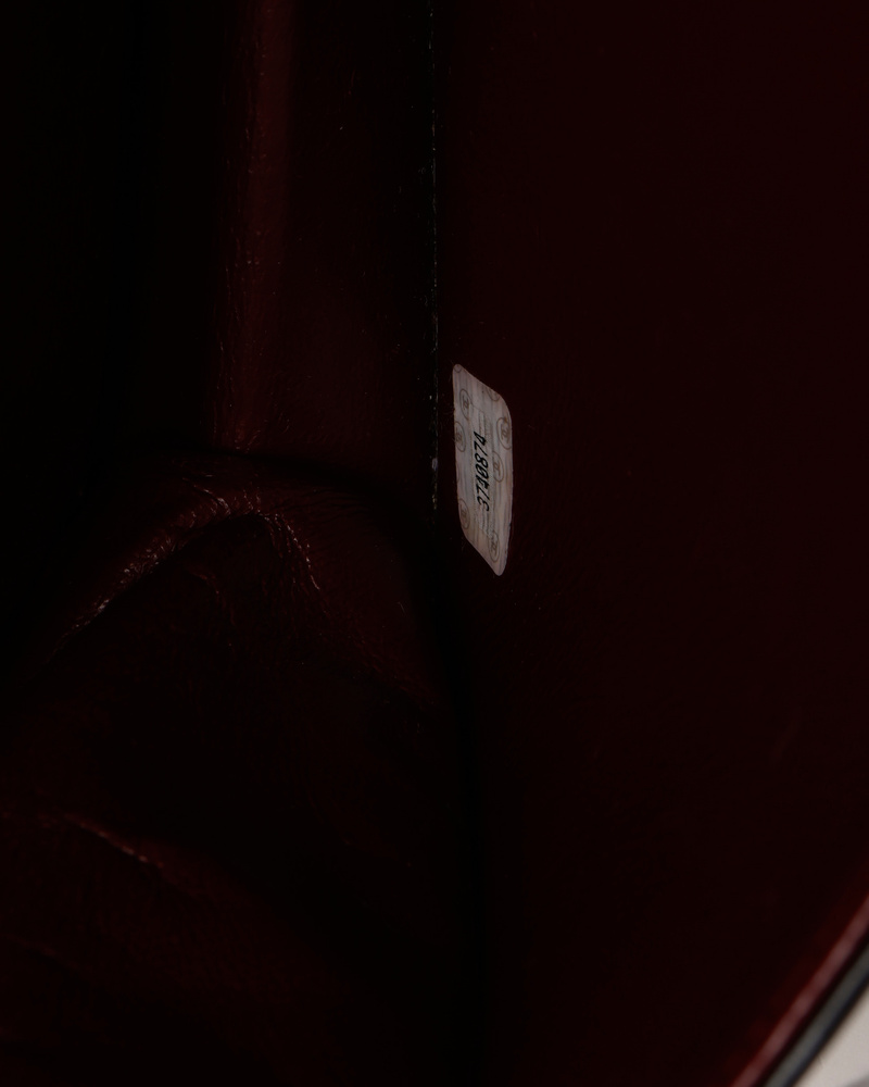19735_2b0cd2b0cc-a3246741_9-full