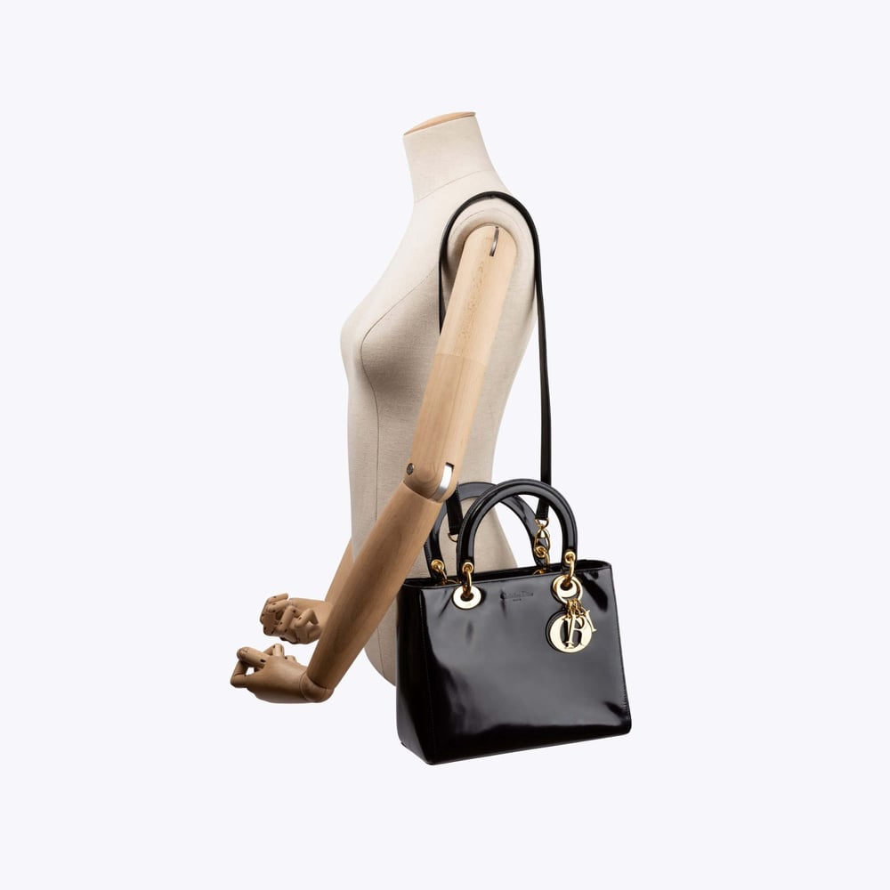 2047_4071af26bd-2200000468826-8-full