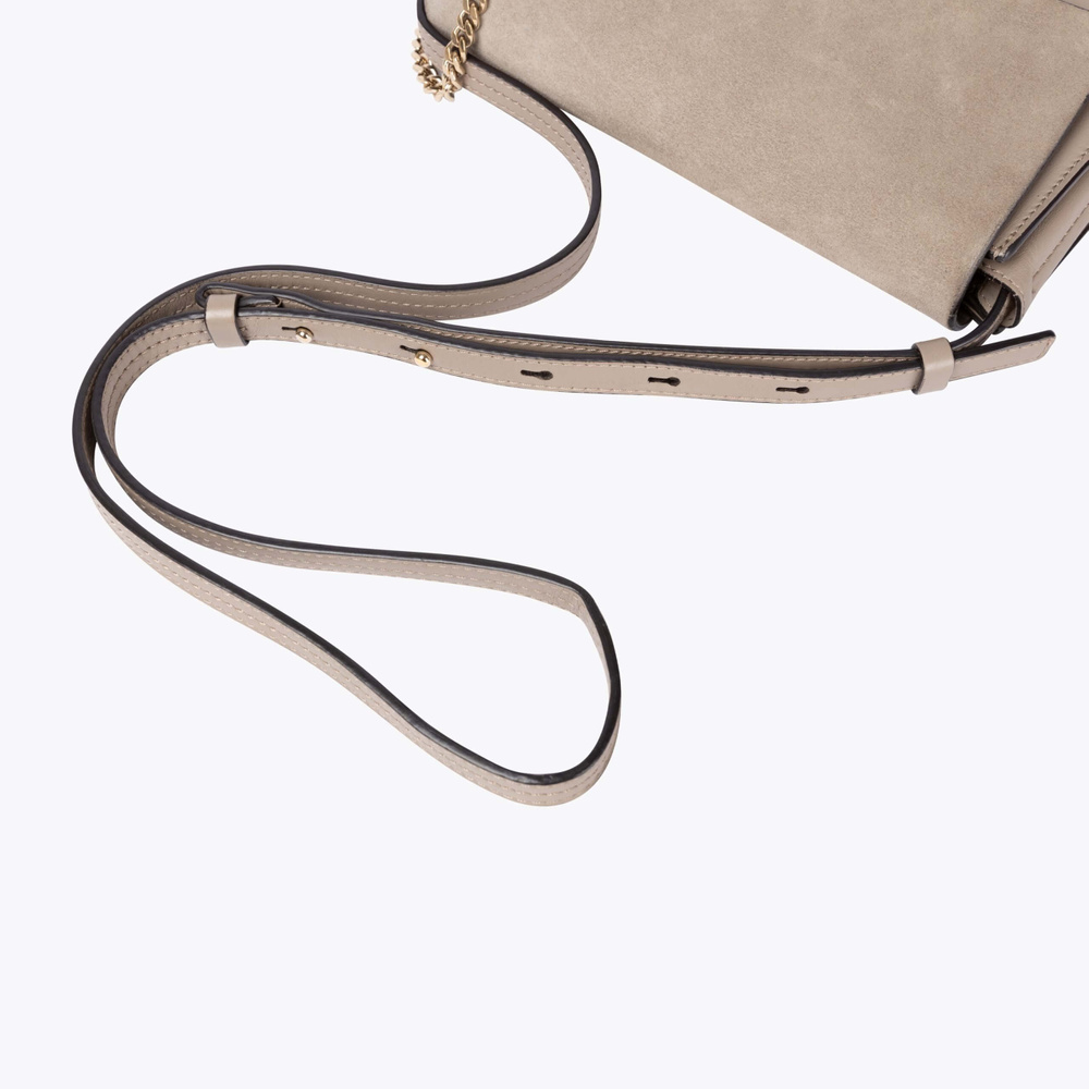 2084_ff70cf948c-2200000451033-6-full