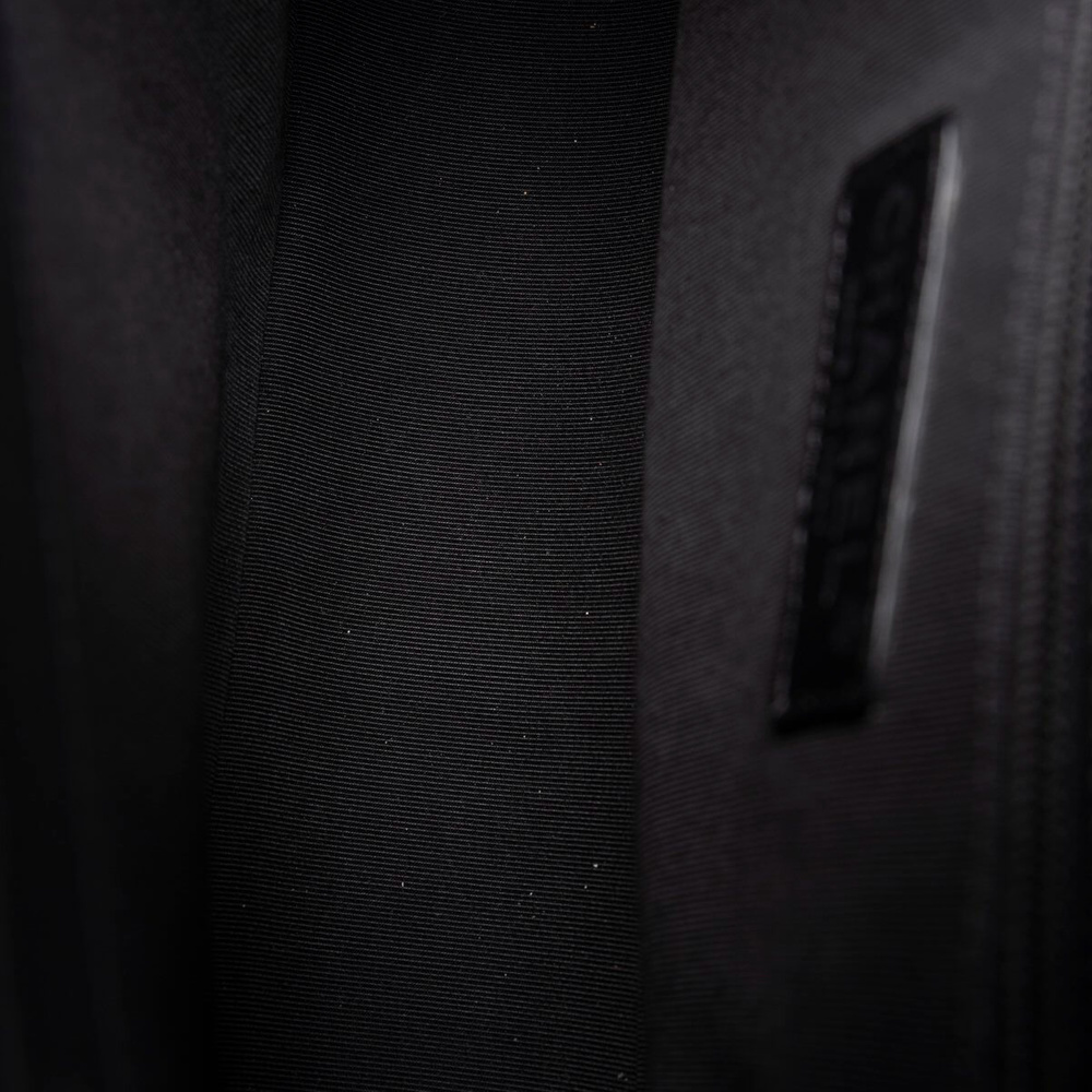 2099_b2159a7385-a1656549-9-full