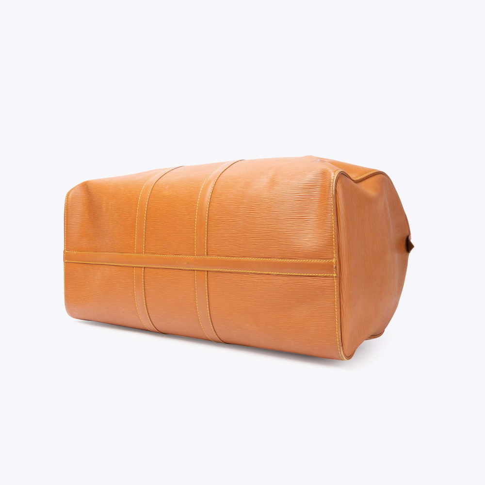 2107_650daa36f8-700-21983-4-full