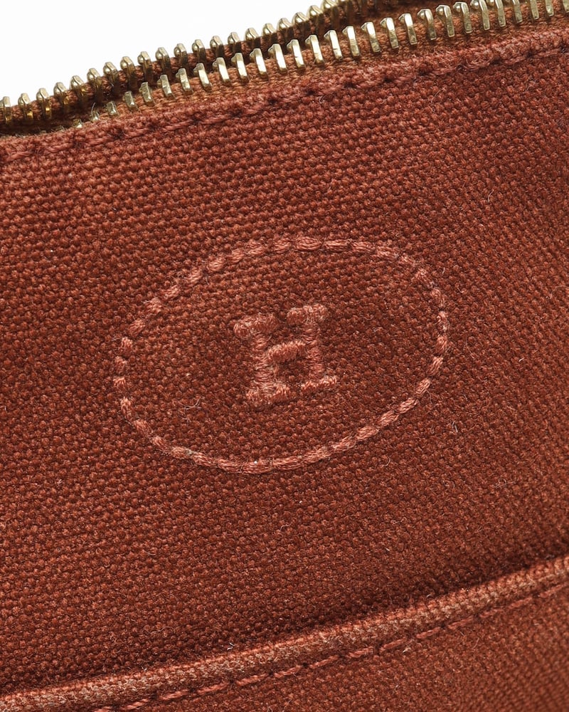 21168_4150264e9a-2250000148587_6-full