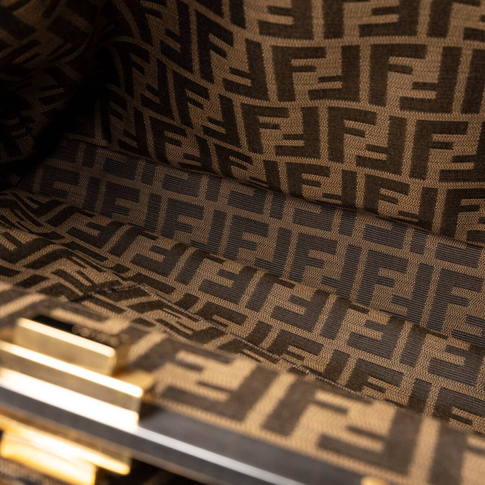 2159_c51903ff2f-2200000406620-7-full