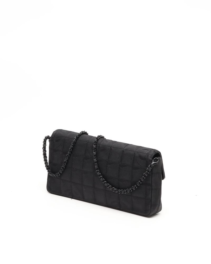 2165_854188d4f5-697-19536_3-full