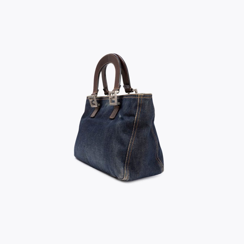 2195_a5ca292aea-697-15764-2-full