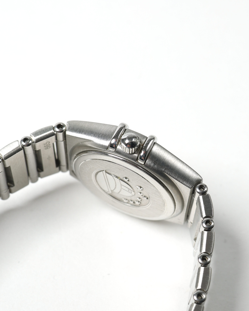 21997_86186d719b-808-22330_4-full