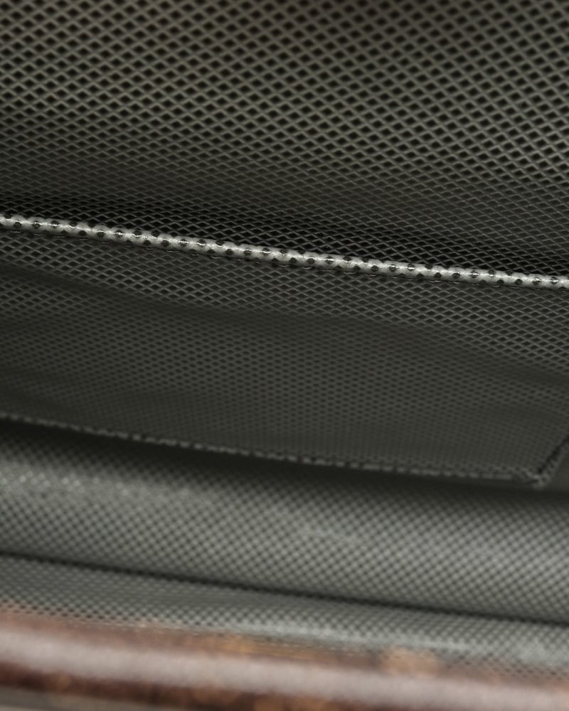 22733_c7f32442e9-808-27851_8-full