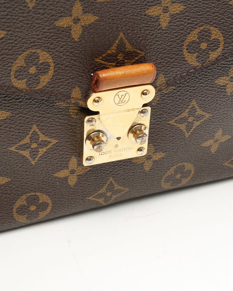 22737_d22ec7bce6-802-29232_6-full