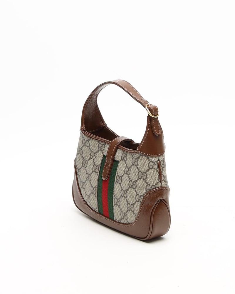 23211_b821c57f5a-805-39991_3-full