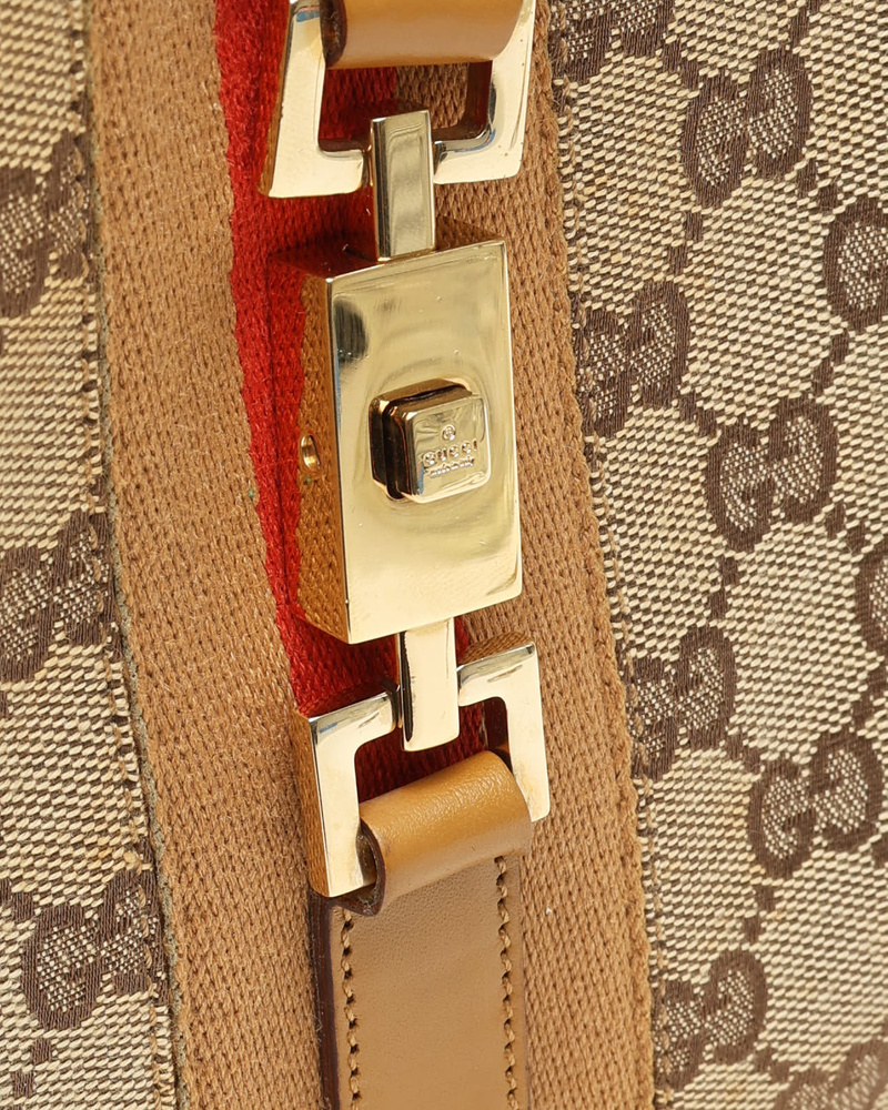 23247_38081d0df2-811-25109_6-full