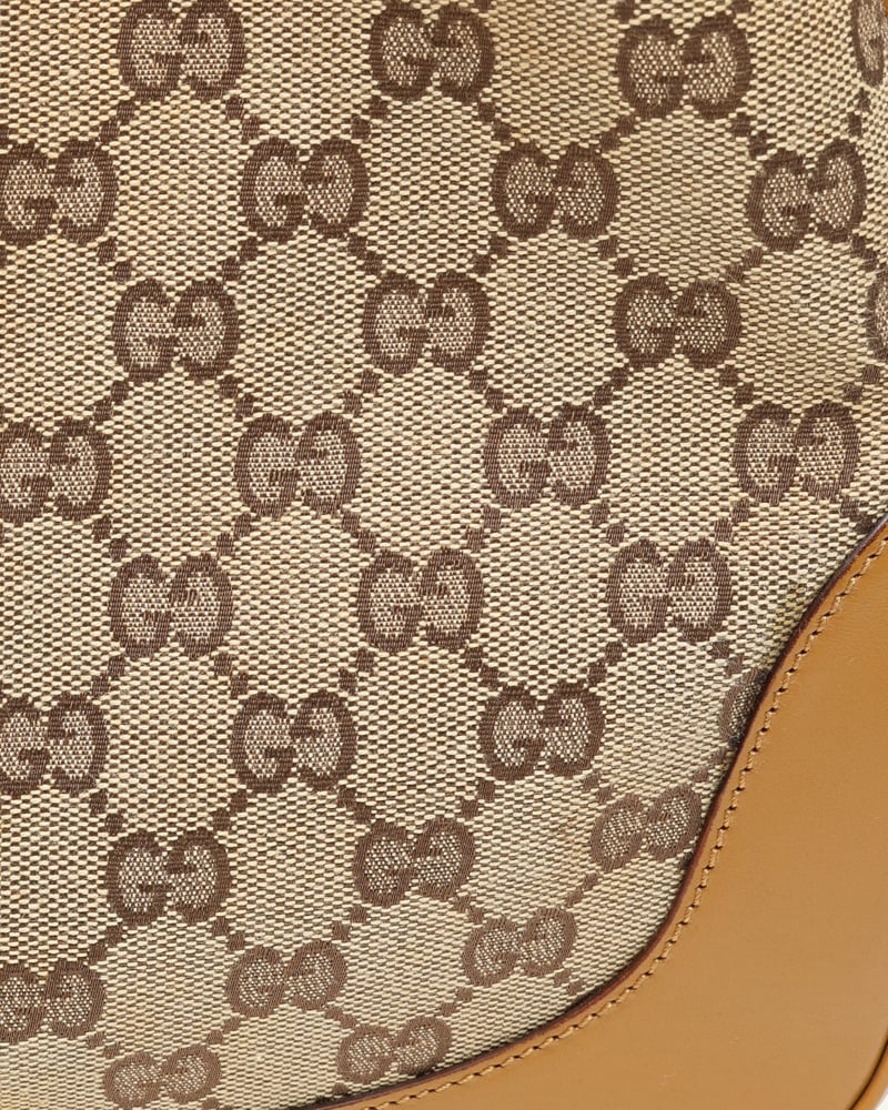 23247_41a6a06fb6-811-25109_7-full