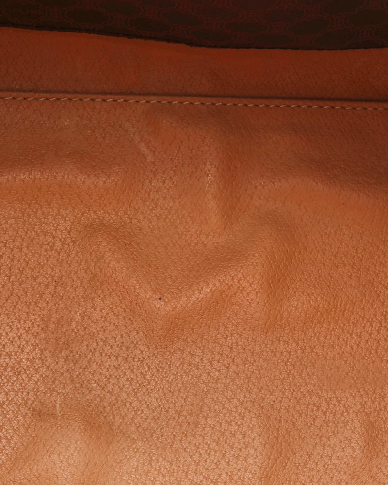 23321_b15654e708-811-22026_13-full