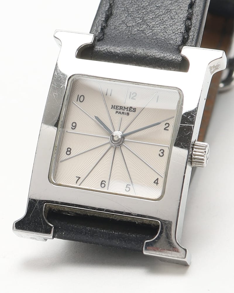 Vintage Hermès Heure H 21mm Ref HH1.210 Watch - A Retro Tale
