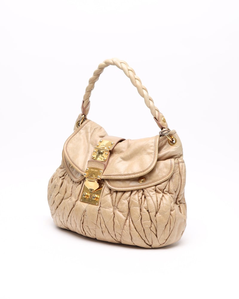バッグ miumiu Mattelasse Lux Handbag Leather Vintage Miu Miu Matelassé Lux Bag - A Retro Tale