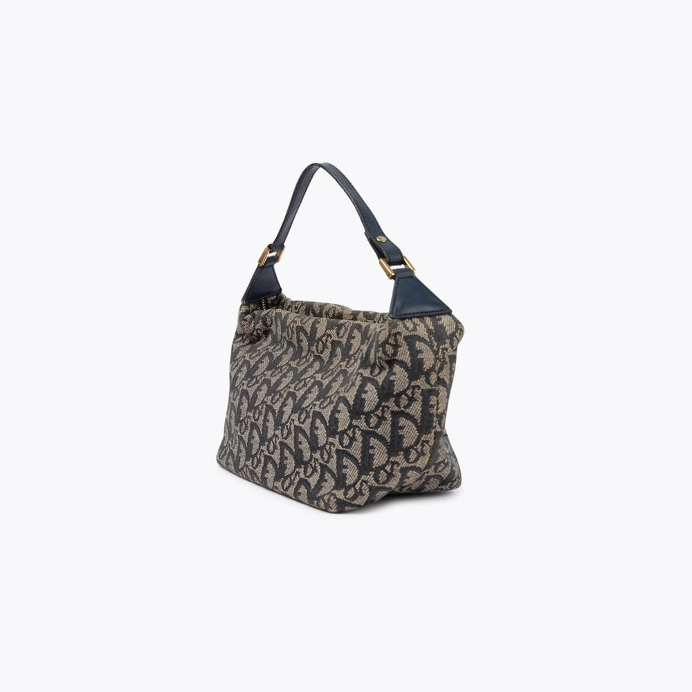 2459_1c867d7841-700-22654-3-full