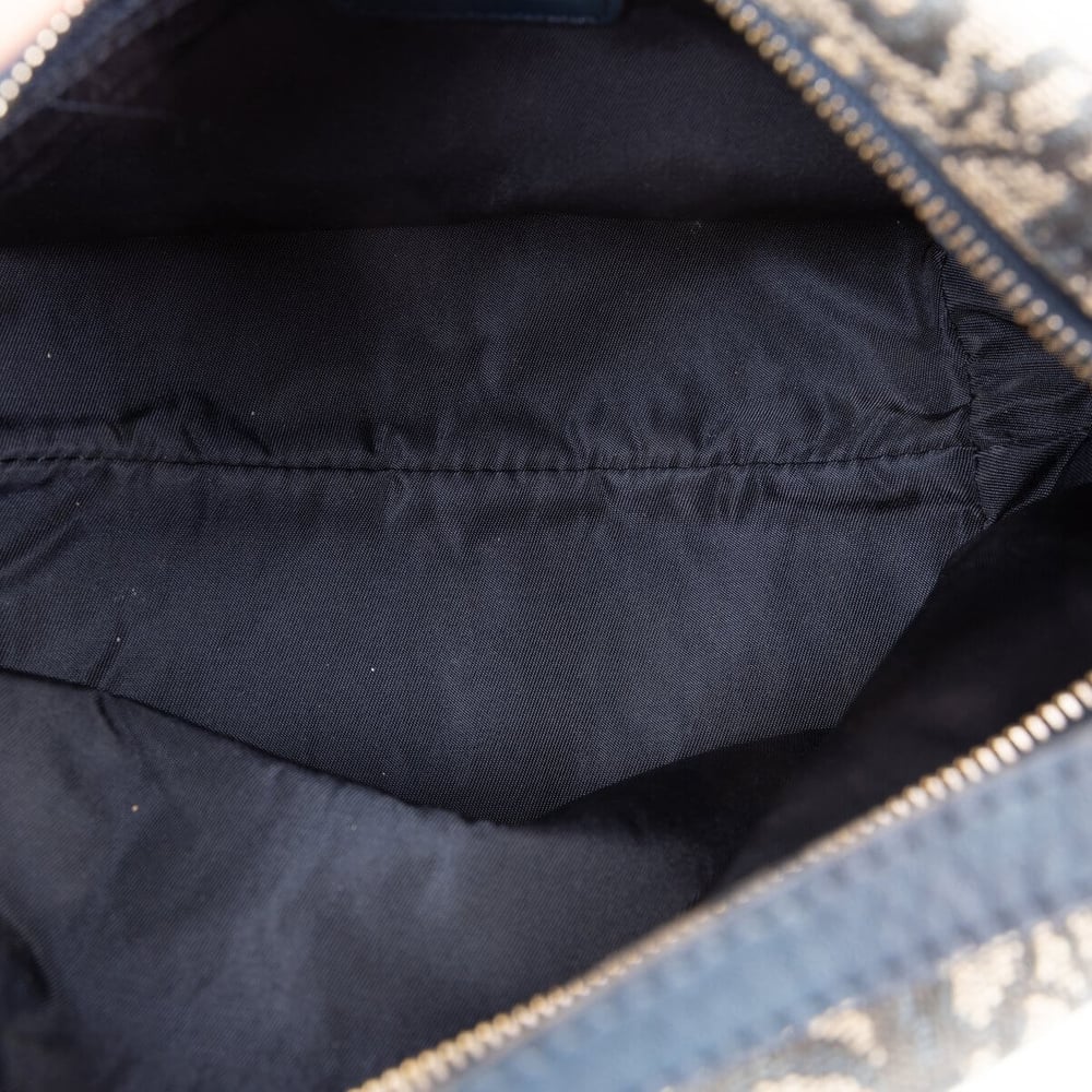 2459_641d09abc3-700-22654-6-full