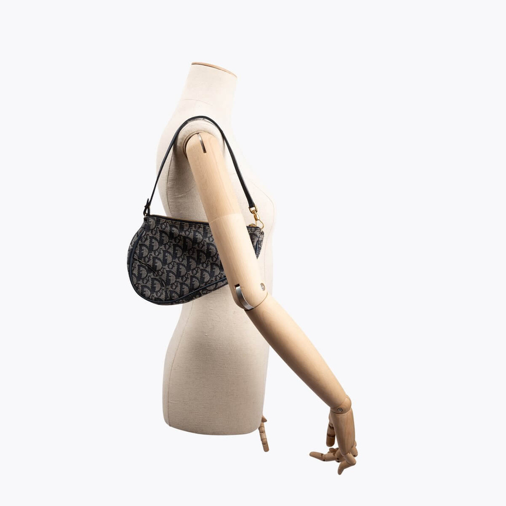 2696_155c678f37-694-29163-7-full