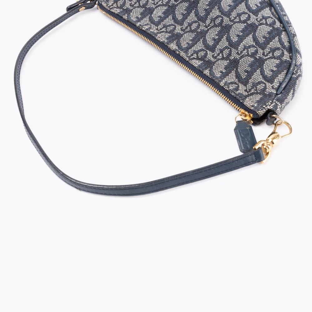 2696_ce7507818e-694-29163-5-full