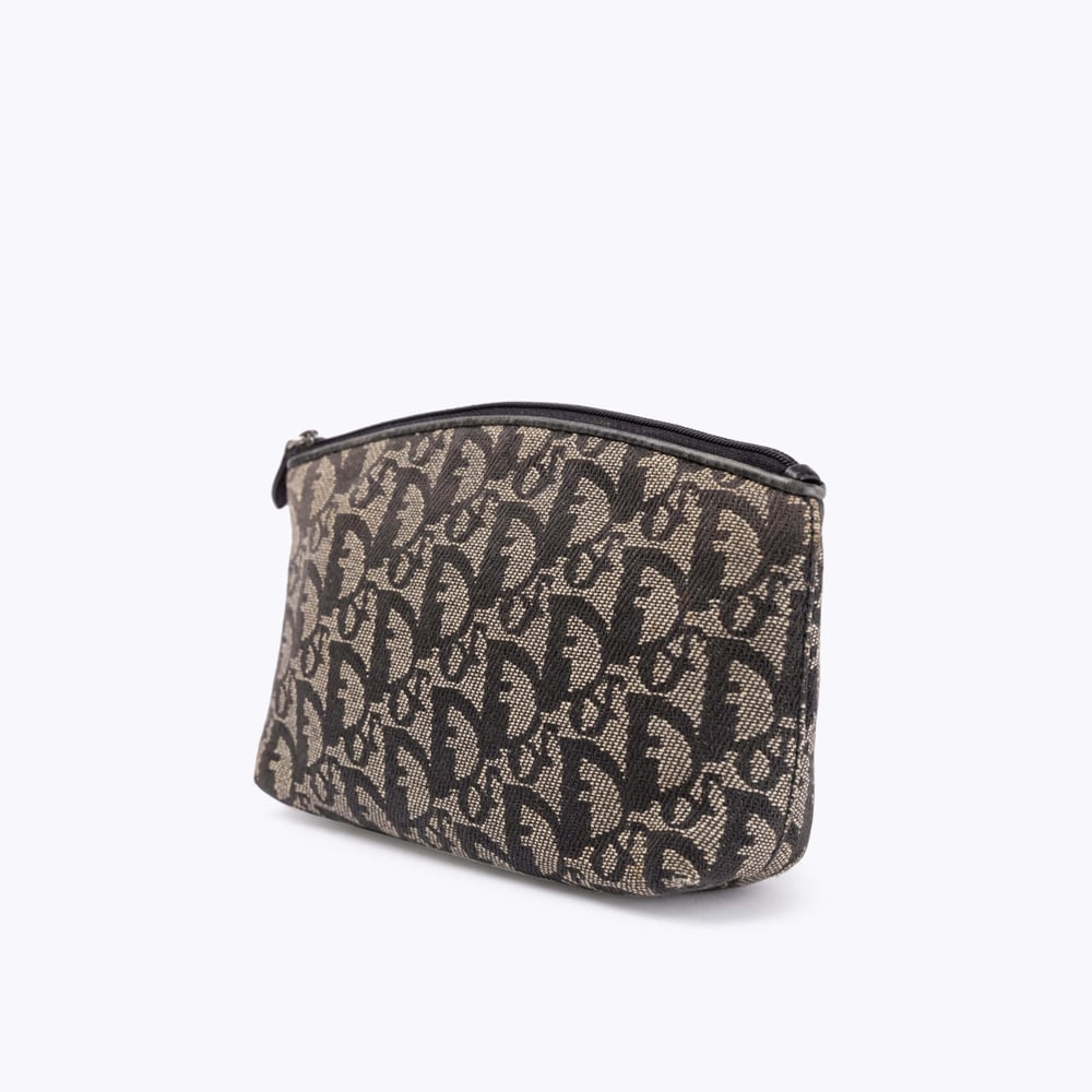 2733_51faa5fdff-703-15187-3-full