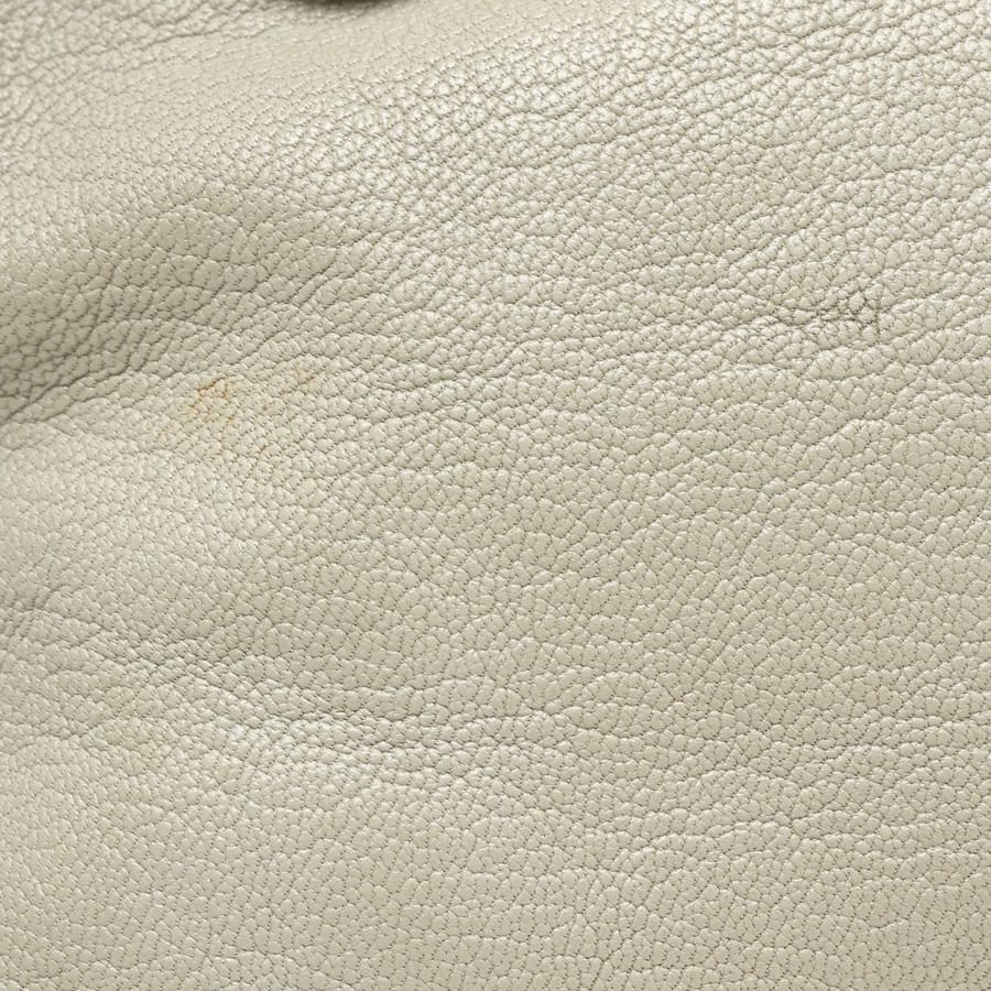 28120_925abac81f_file-square